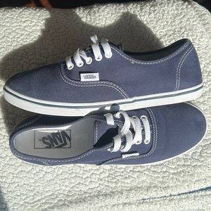 COPY - Vans Authentic Low Top Canvas Lace Up Sneakers Deck Shoes - Mens 6.5/Wom…